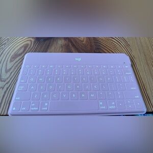 Logitech Keys-To-Go keyboard